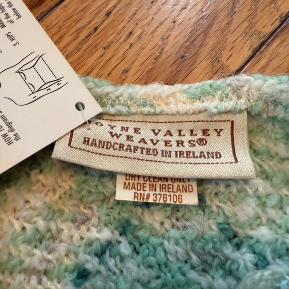 Boyne Valley Weavers Made in Ireland Fringed Poncho Green Plaid OS Wool/Alpaca - Picture 6 of 12